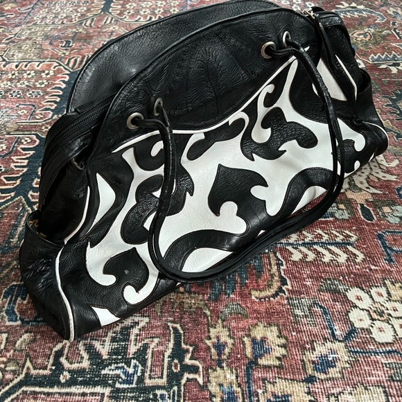 J.L. Saldivar genuine leather medium tote - Picture 2 of 5